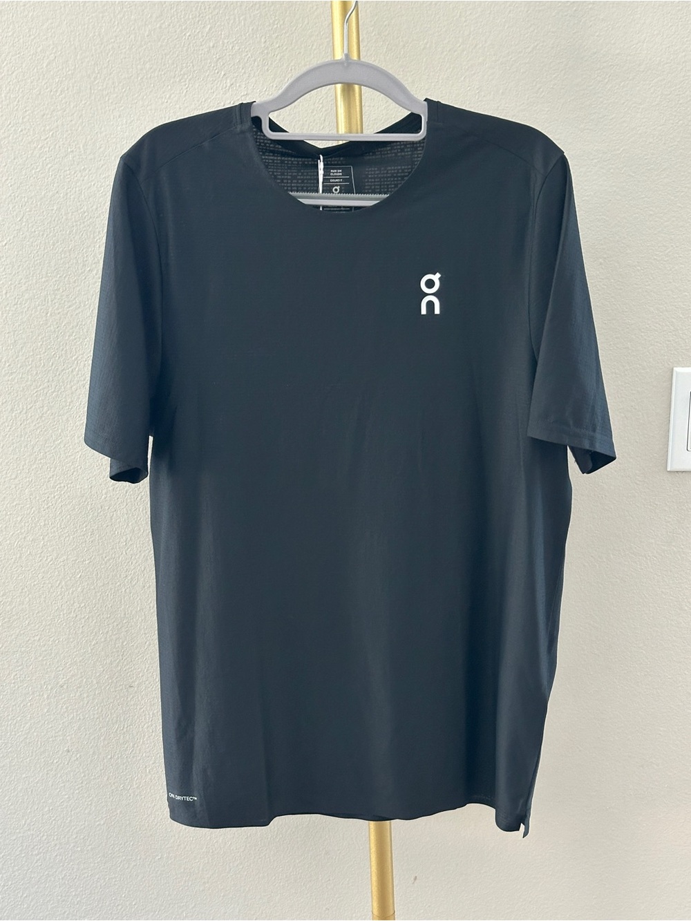 On Men's Court-T Short Sleeve